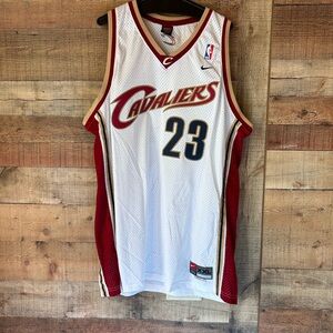 Nike Cleveland Cavaliers LeBron James #23 Jersey XXL – New Without Tags 🔥